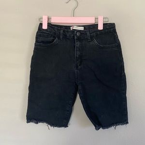 Levi’s High Rise Bike Short